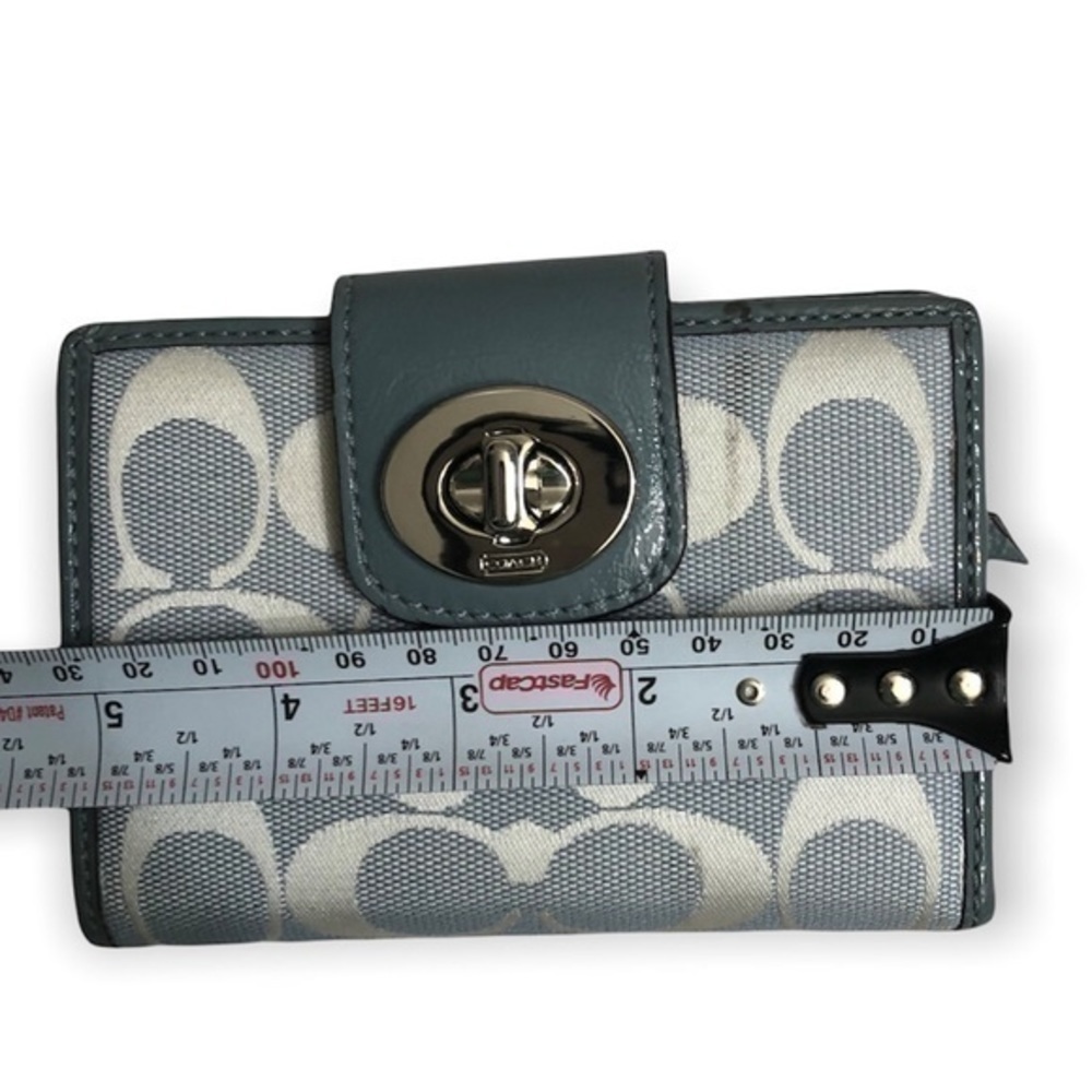 Coach blue/gray signature vintage y2k turnlock wallet - Picture 6 of 9